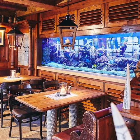 Moby Dick Hotel & Ferienwohnungen Wustrow  Eksteriør billede