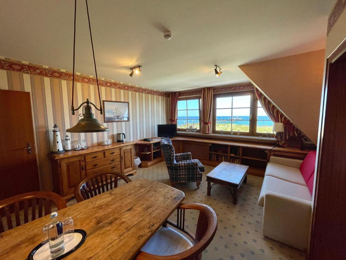 Moby Dick Hotel & Ferienwohnungen Wustrow  Eksteriør billede